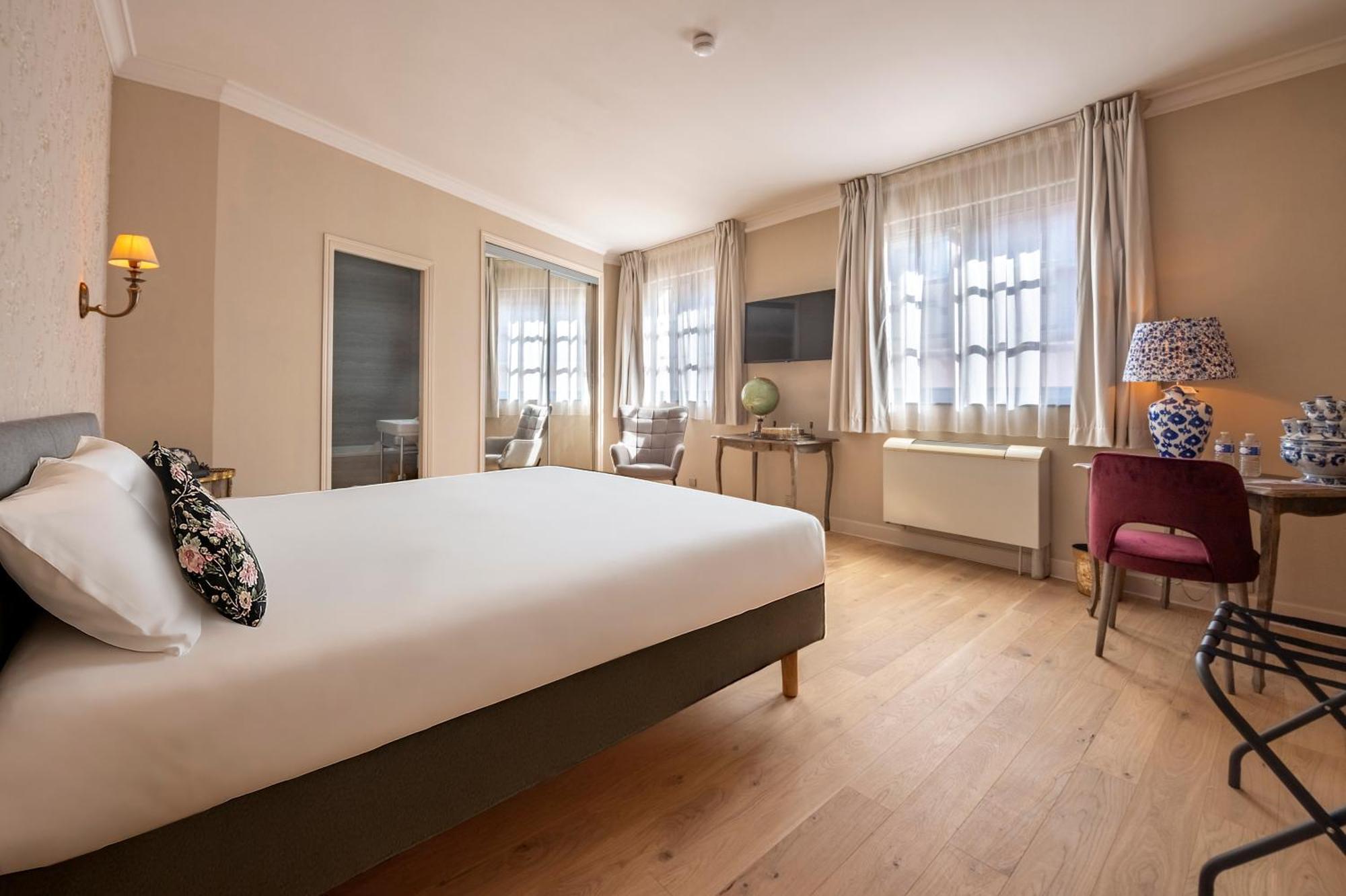 Hotel De La Poste Avallon Buitenkant foto